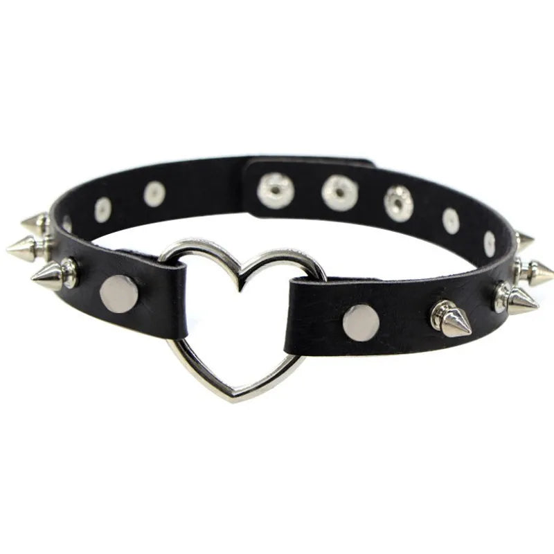 Harajuku Punk Rock Gothic Choker Necklace Women Sexy PU Leather Heart Lock Key Spike Collar Chocker Gothic Cosplay Accessories
